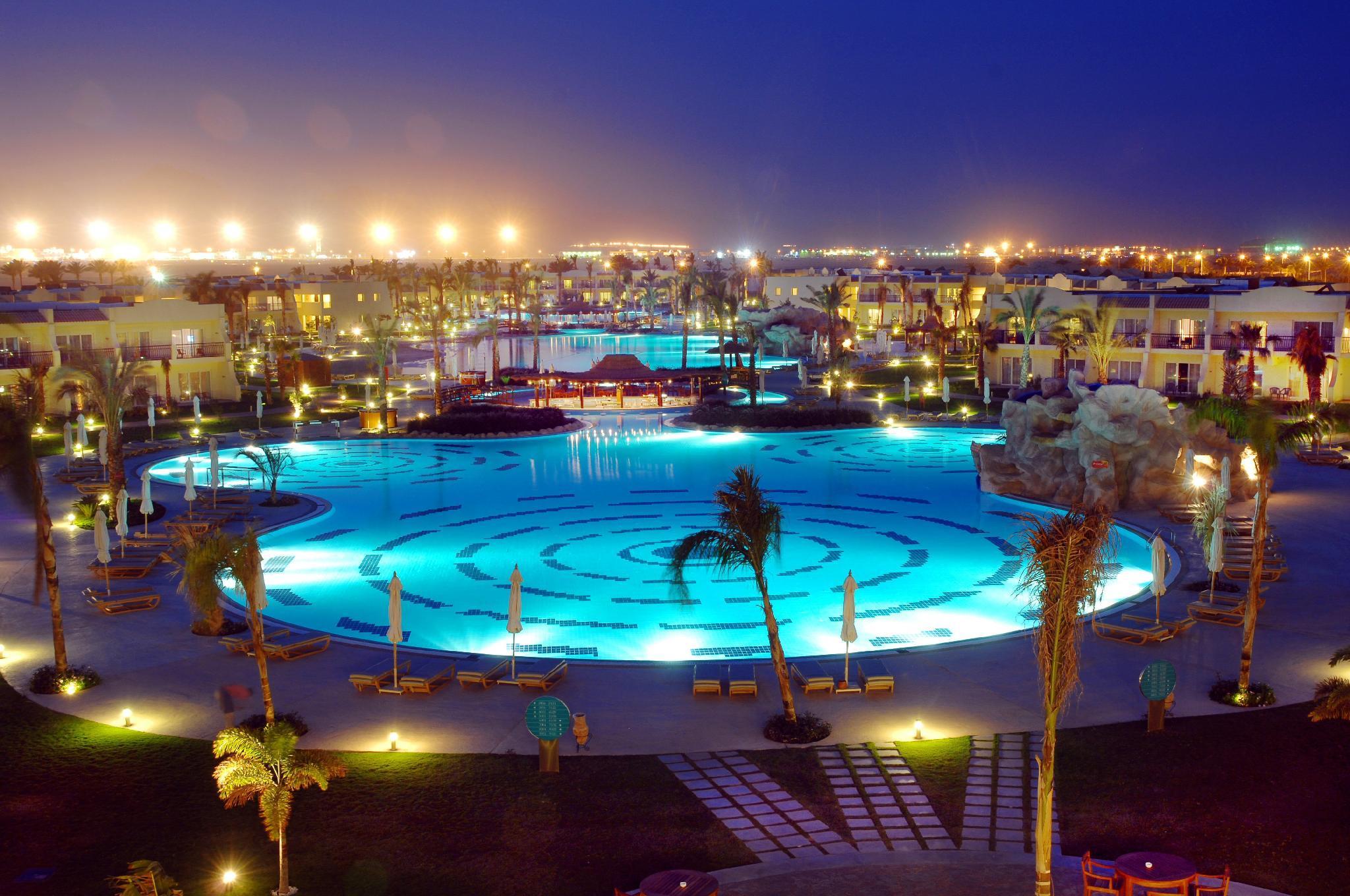 Doubletree By Hilton Sharks Bay Resort Sharm El Sheikk Exterior foto