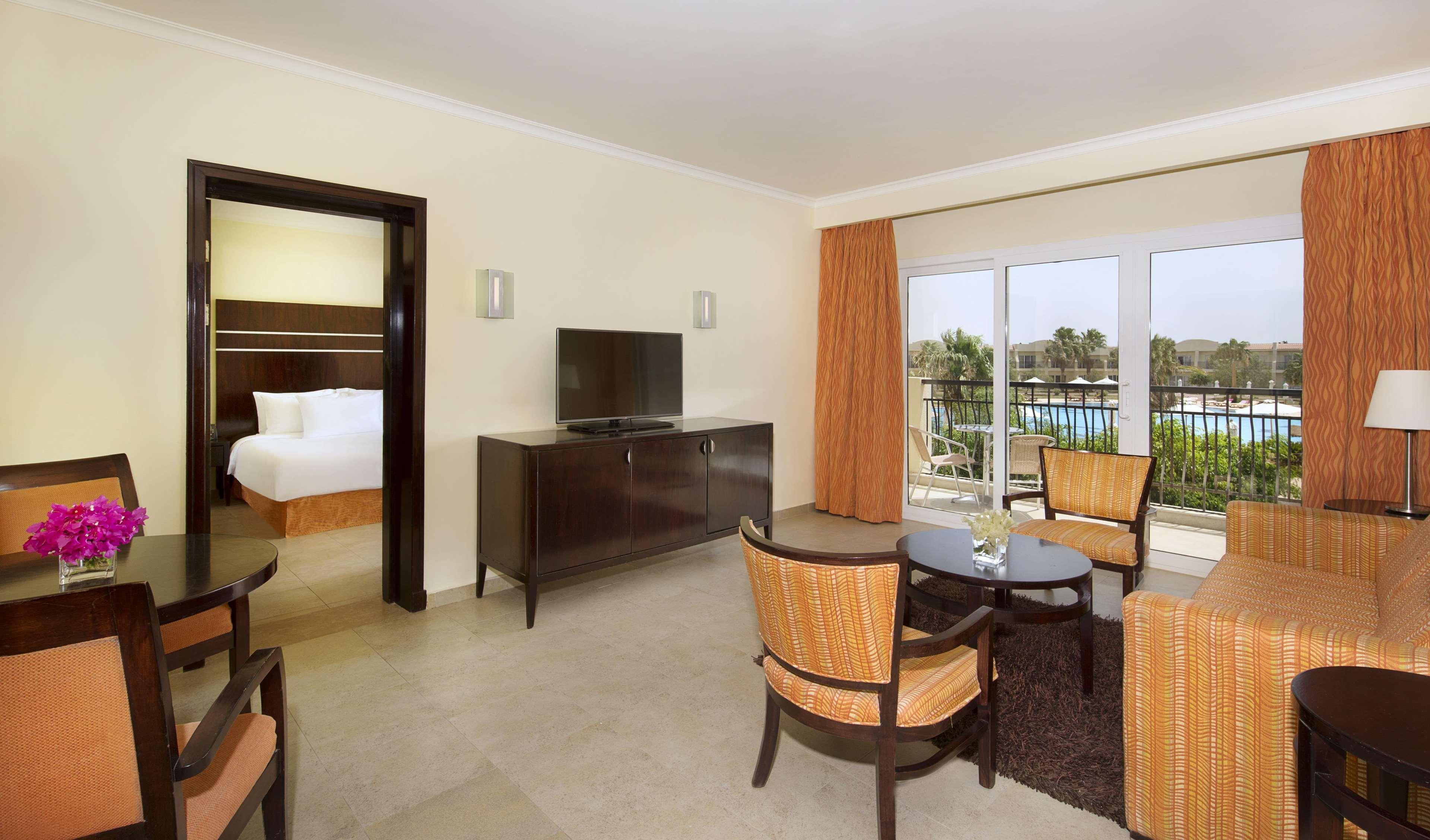 Doubletree By Hilton Sharks Bay Resort Sharm El Sheikk Exterior foto