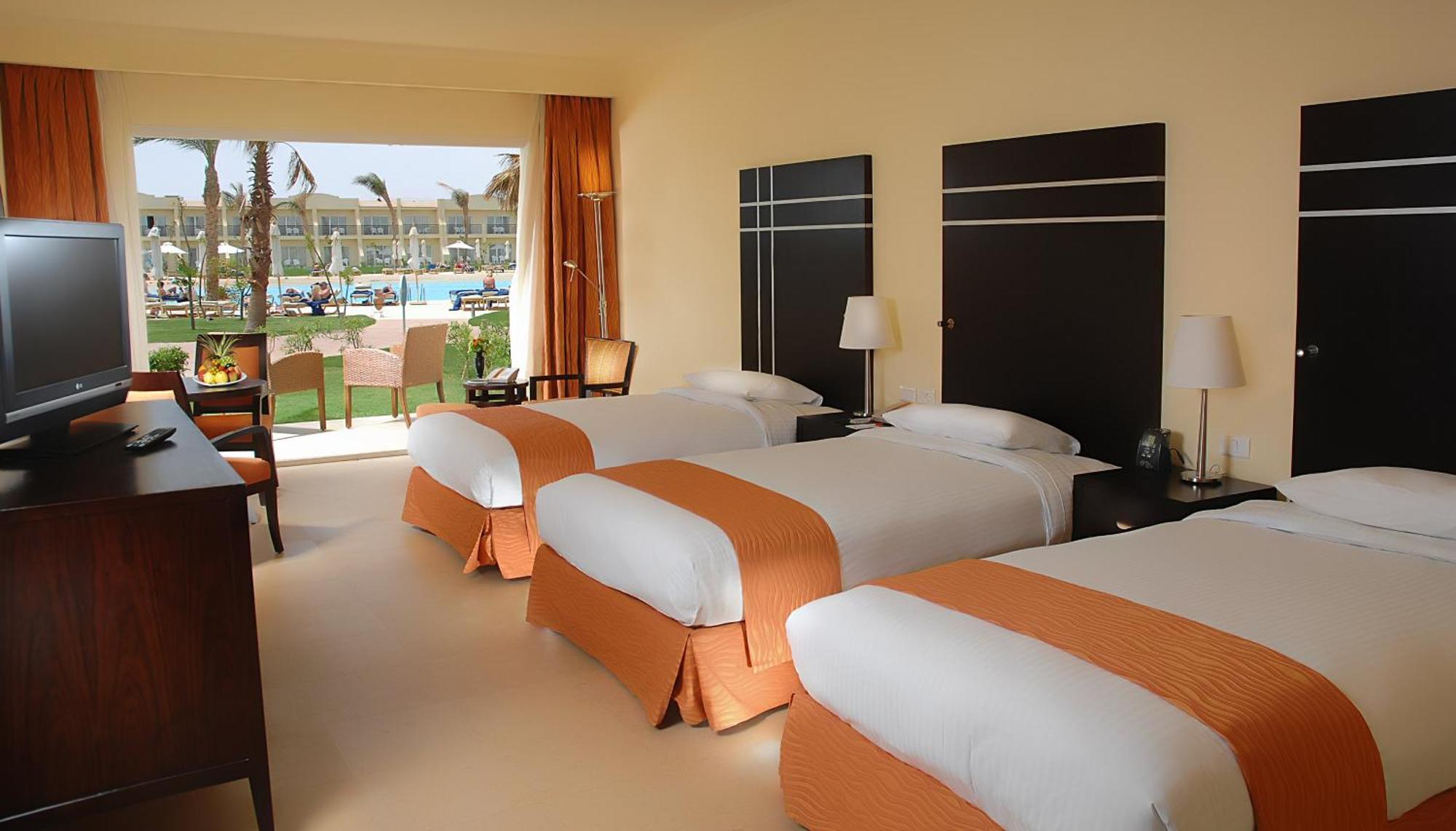 Doubletree By Hilton Sharks Bay Resort Sharm El Sheikk Exterior foto