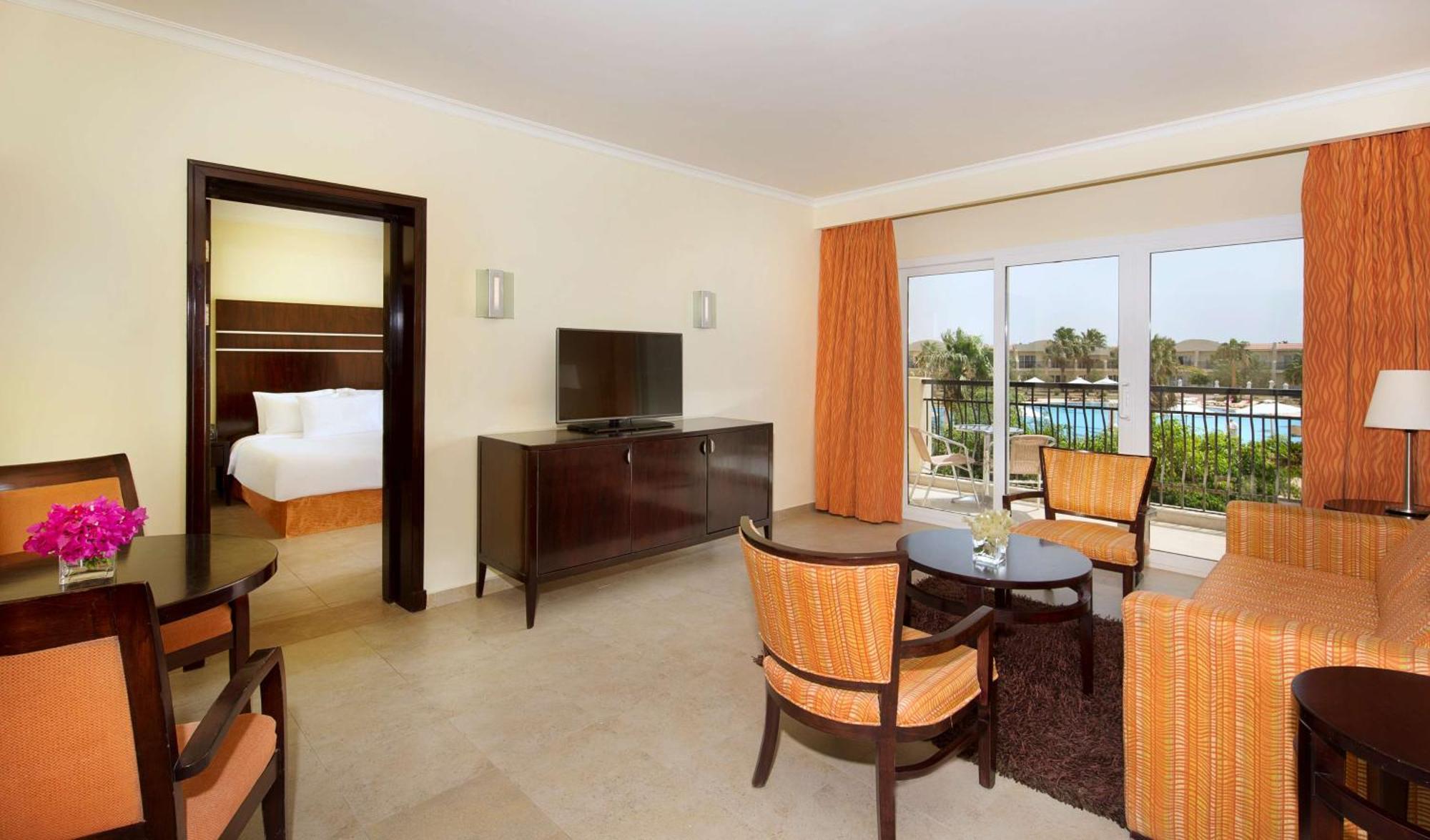 Doubletree By Hilton Sharks Bay Resort Sharm El Sheikk Exterior foto