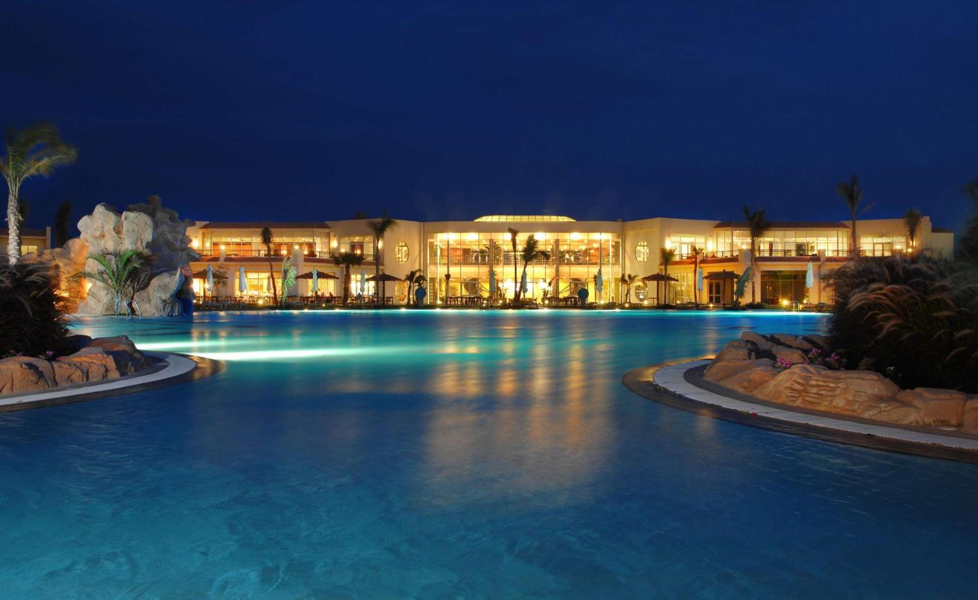 Doubletree By Hilton Sharks Bay Resort Sharm El Sheikk Exterior foto