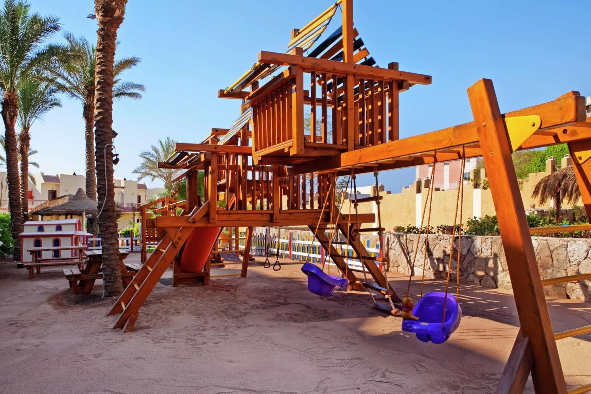 Doubletree By Hilton Sharks Bay Resort Sharm El Sheikk Exterior foto