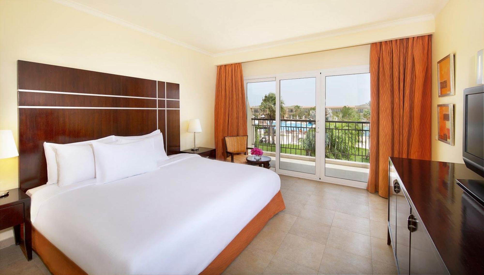 Doubletree By Hilton Sharks Bay Resort Sharm El Sheikk Exterior foto